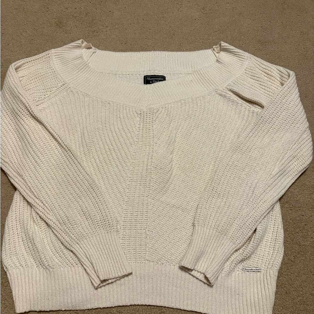 Abercrombie & Fitch Women's Off-White Sweater